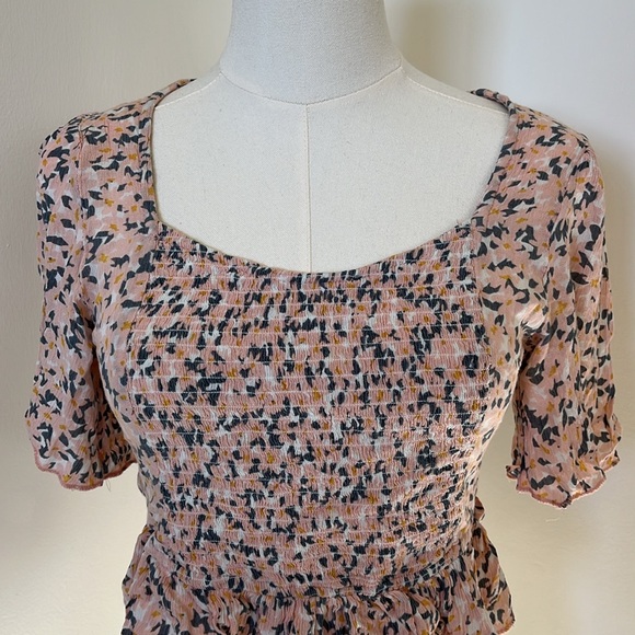 Patrons of Peace Floral Frilly Stretch Crop Top - Picture 3 of 4